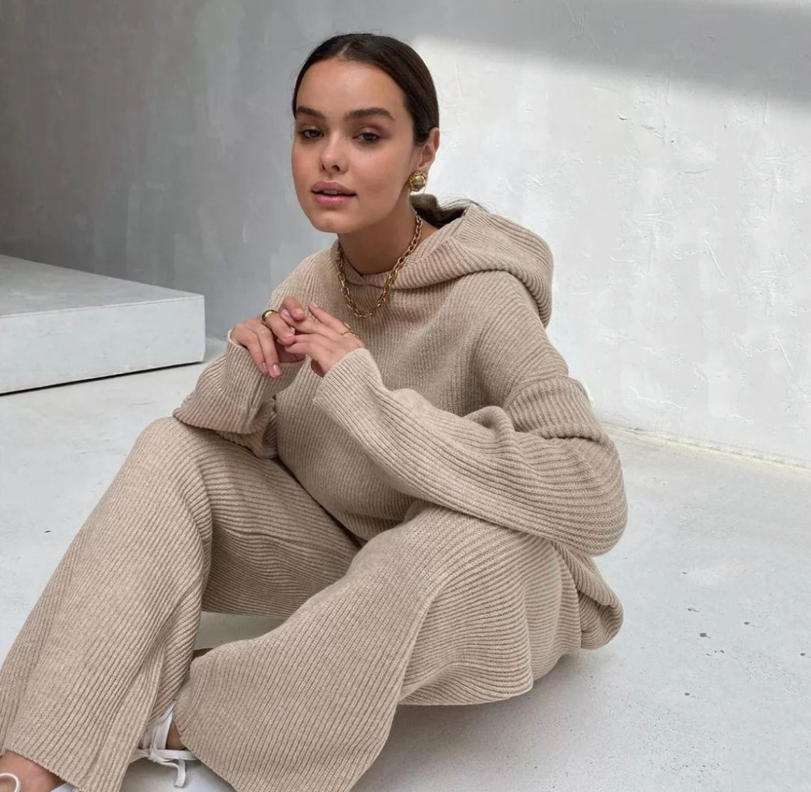 long sleeve hoodie and pants lounge set (tan)