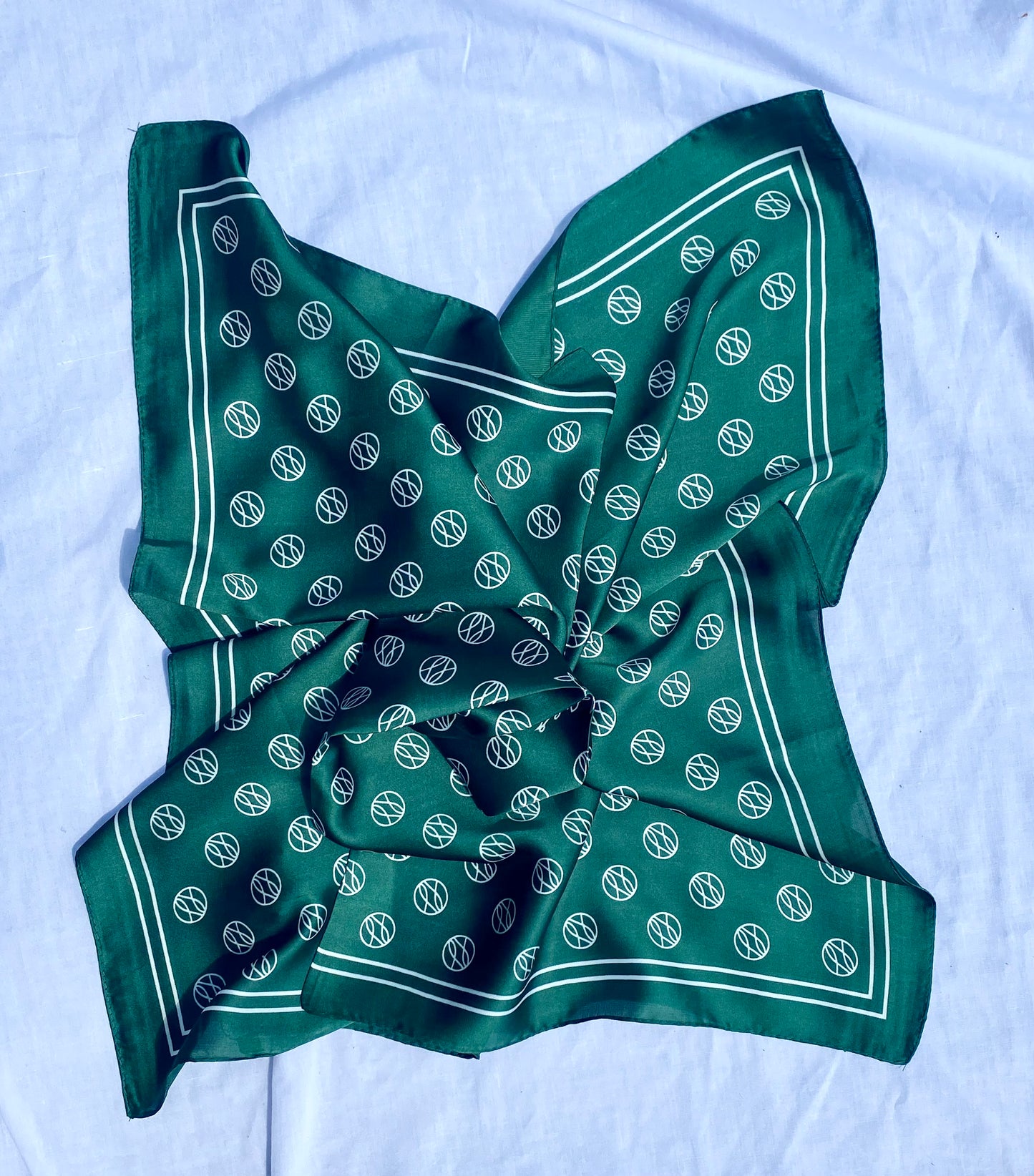 Silky scarf EMERALD EMBLEM