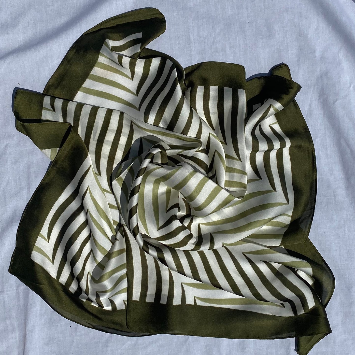Silky Scarf (Avocado)